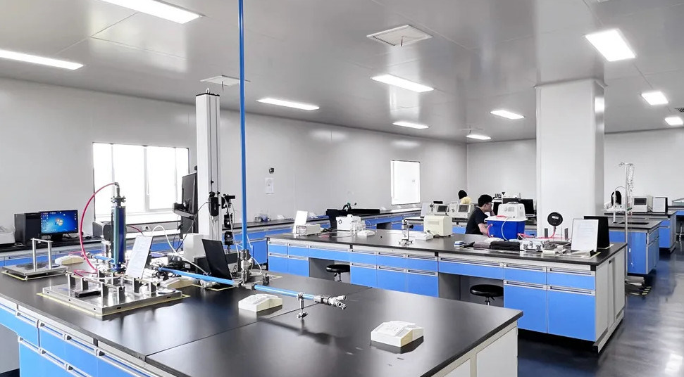 Zhejiang Runqiang Medical Instruments Co.,Ltd Produktionslinie des Herstellers